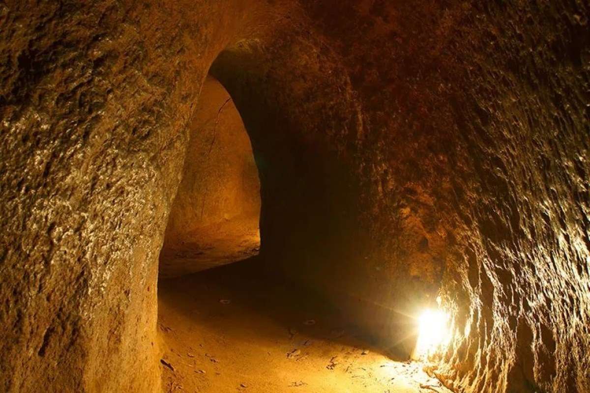 Cu Chi Tunnels