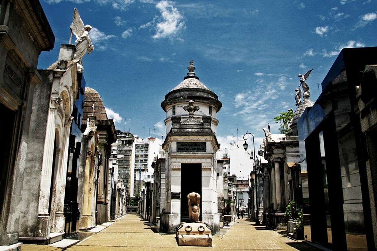 La Recoleta Cemetery