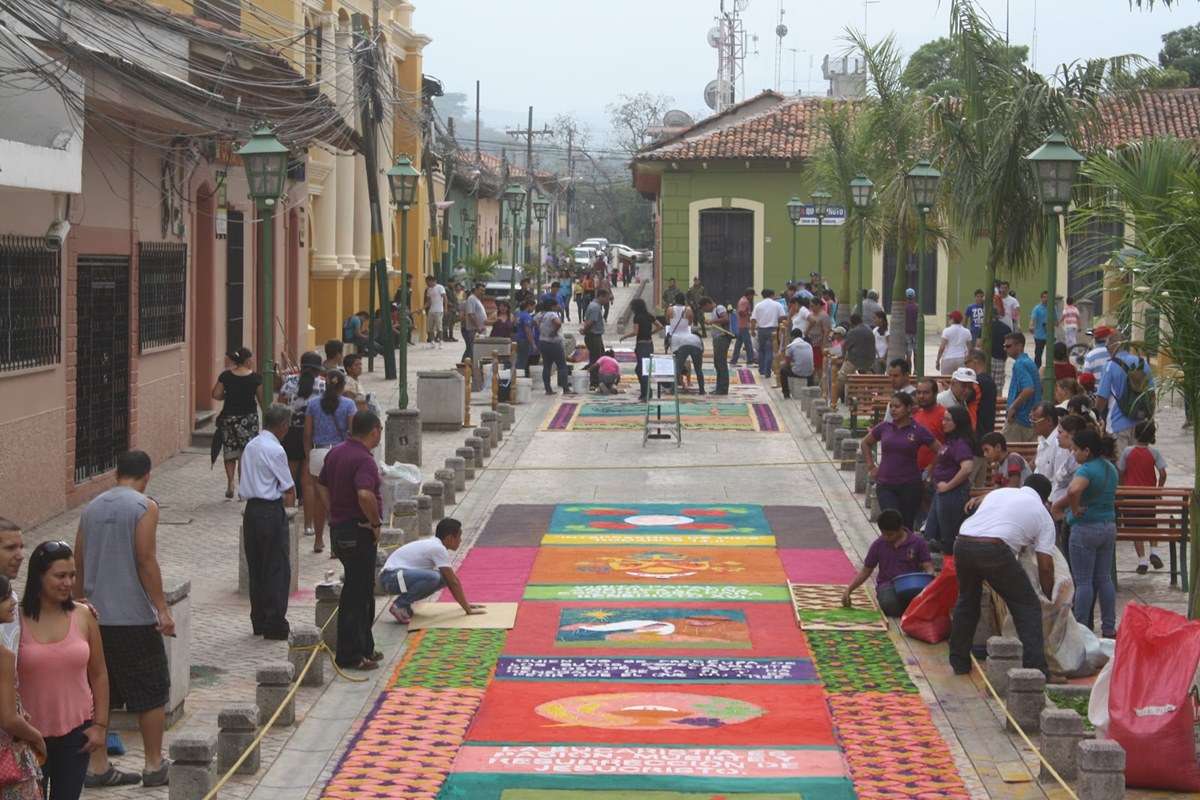 Comayagua’s Sawdust Carpets