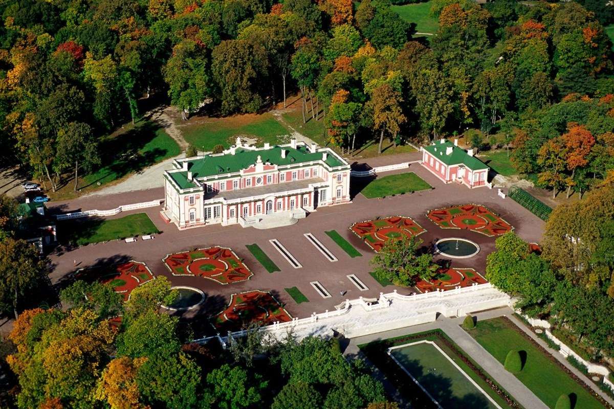 Kadriorg Palace