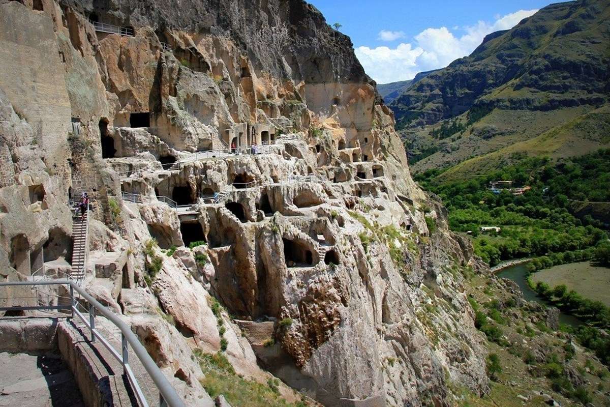 Vardzia