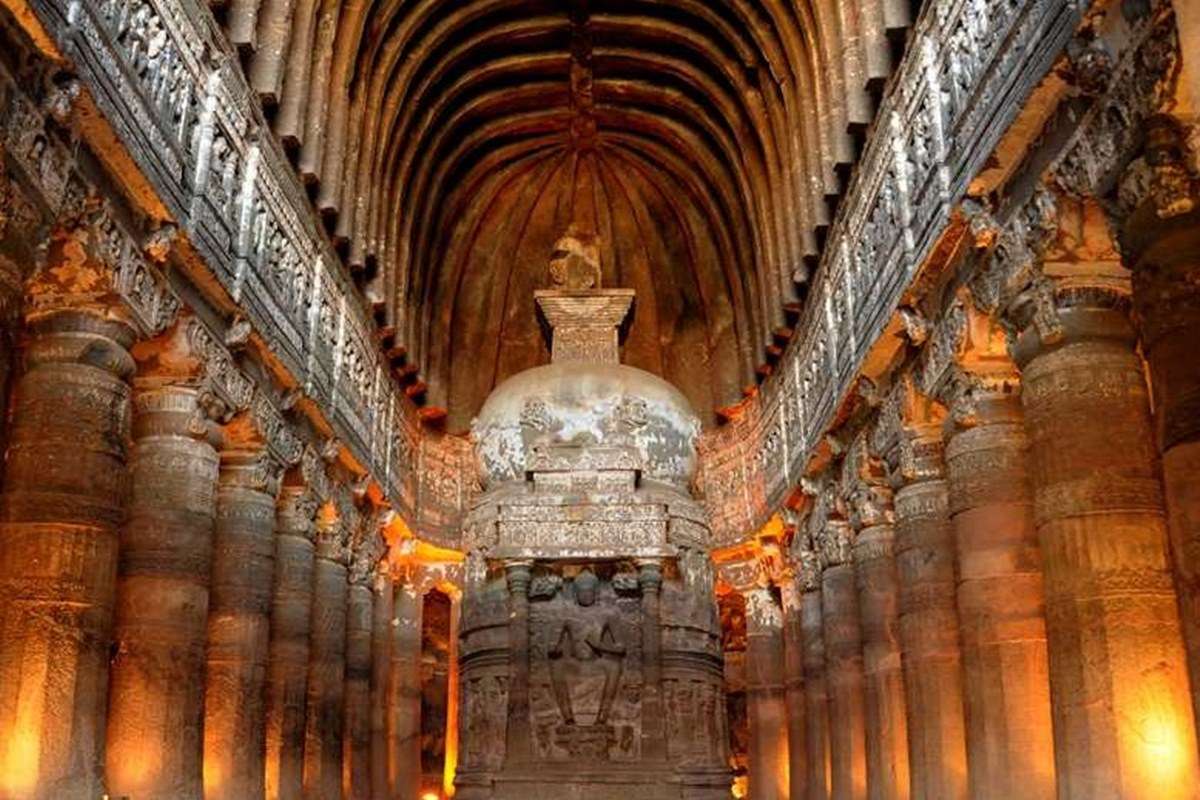 Ajanta buddha statue hi-res stock photography and images - Page 3 - Alamy