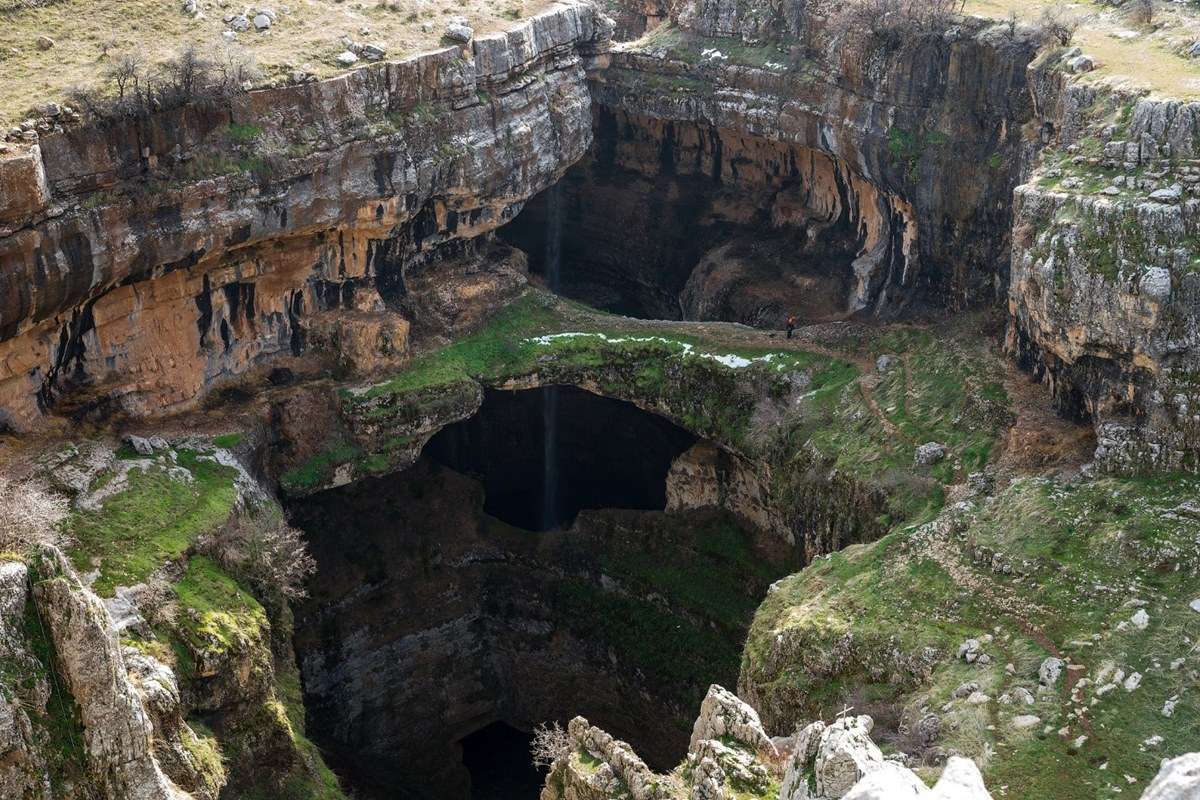 Baatara gorge waterfall