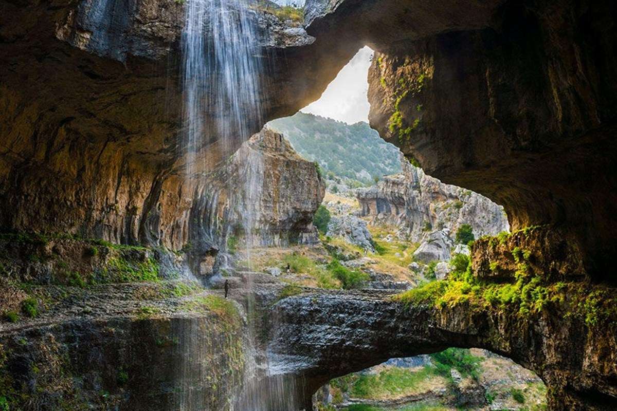 Baatara gorge waterfall