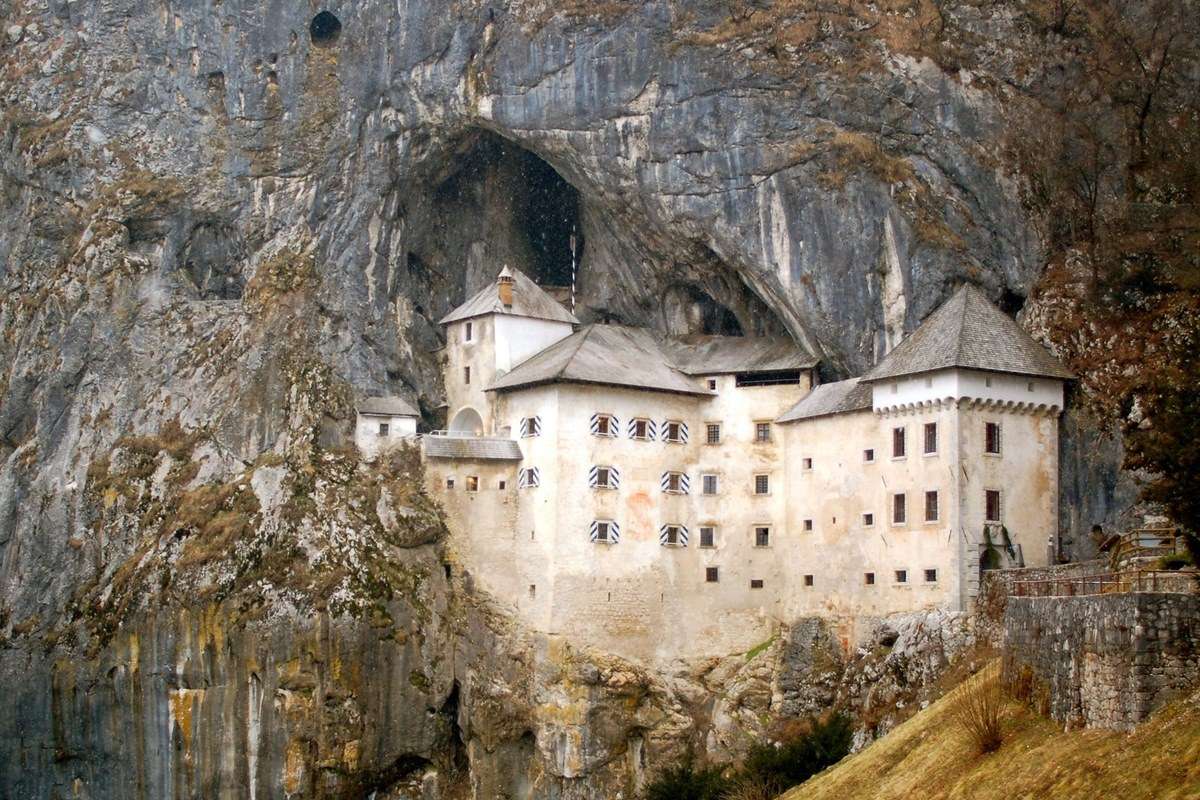 Predjama Castle