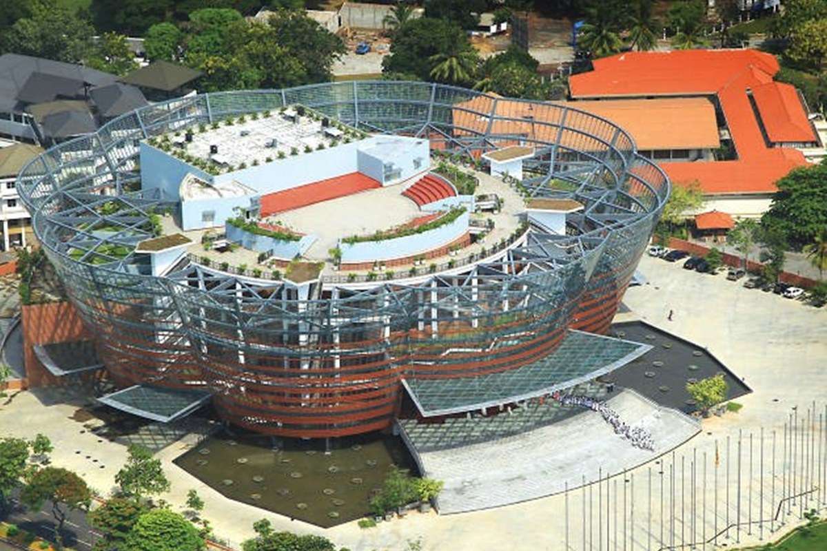 Nelum Pokuna Mahinda Rajapaksa Theatre