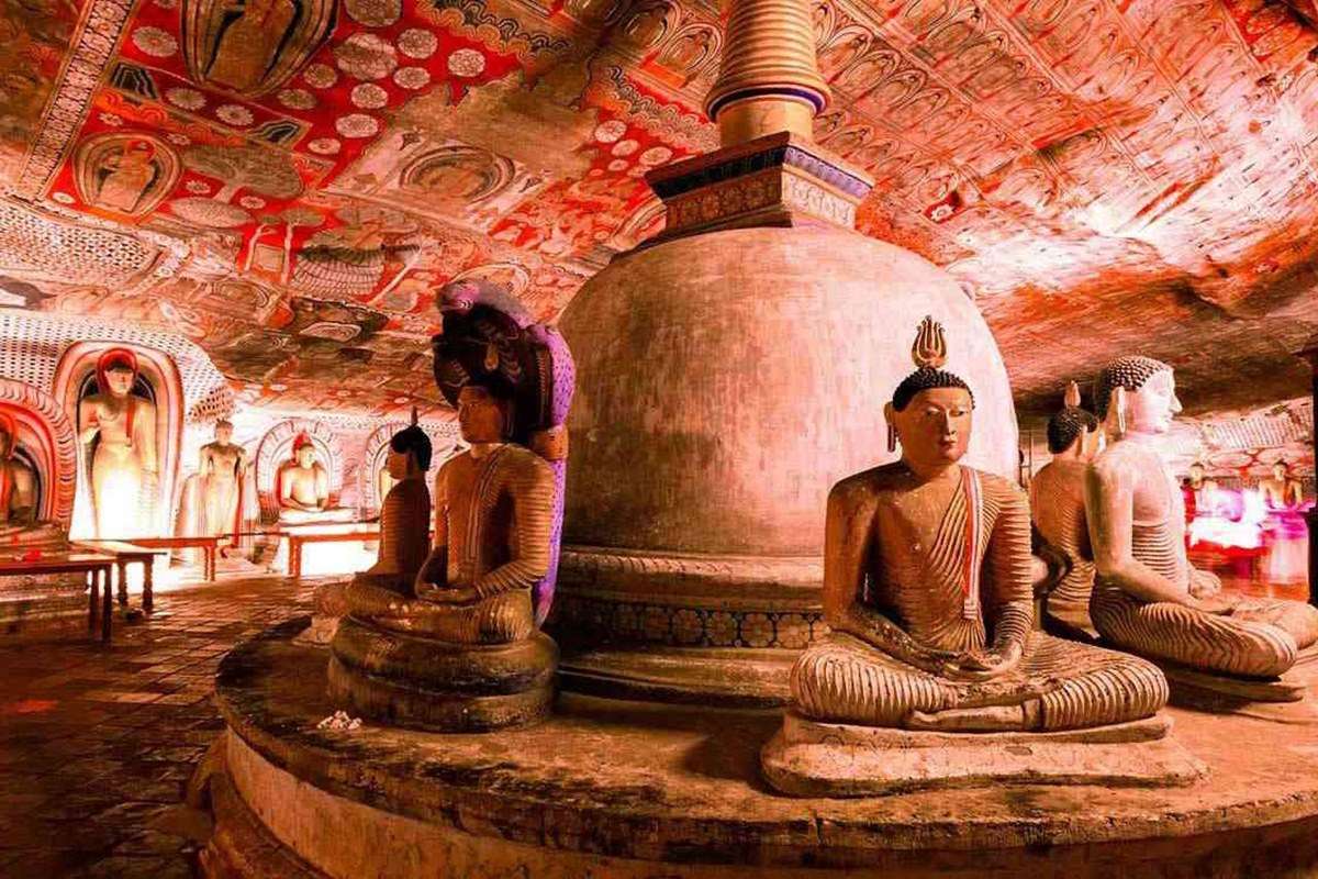 Dambulla cave temple