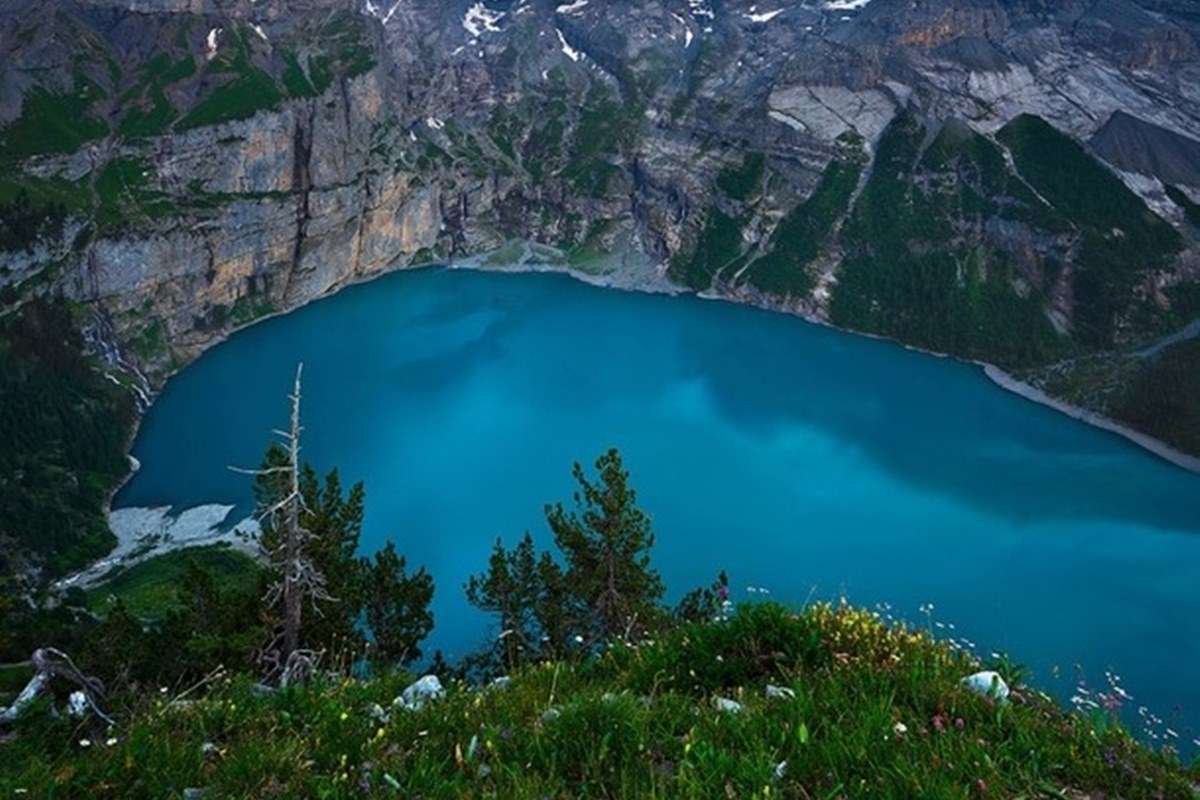 Oeschinen Lake