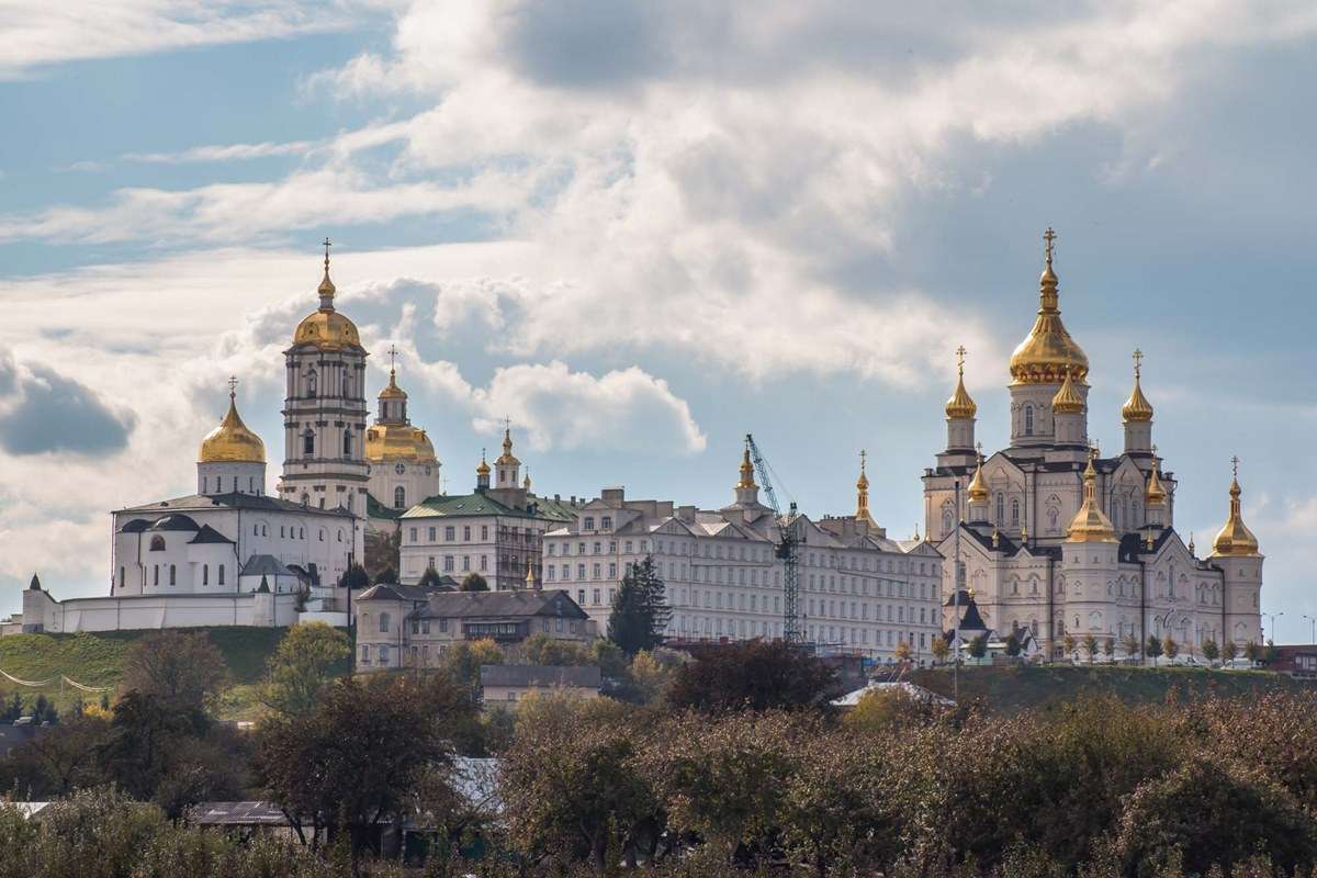 Pochayiv Lavra